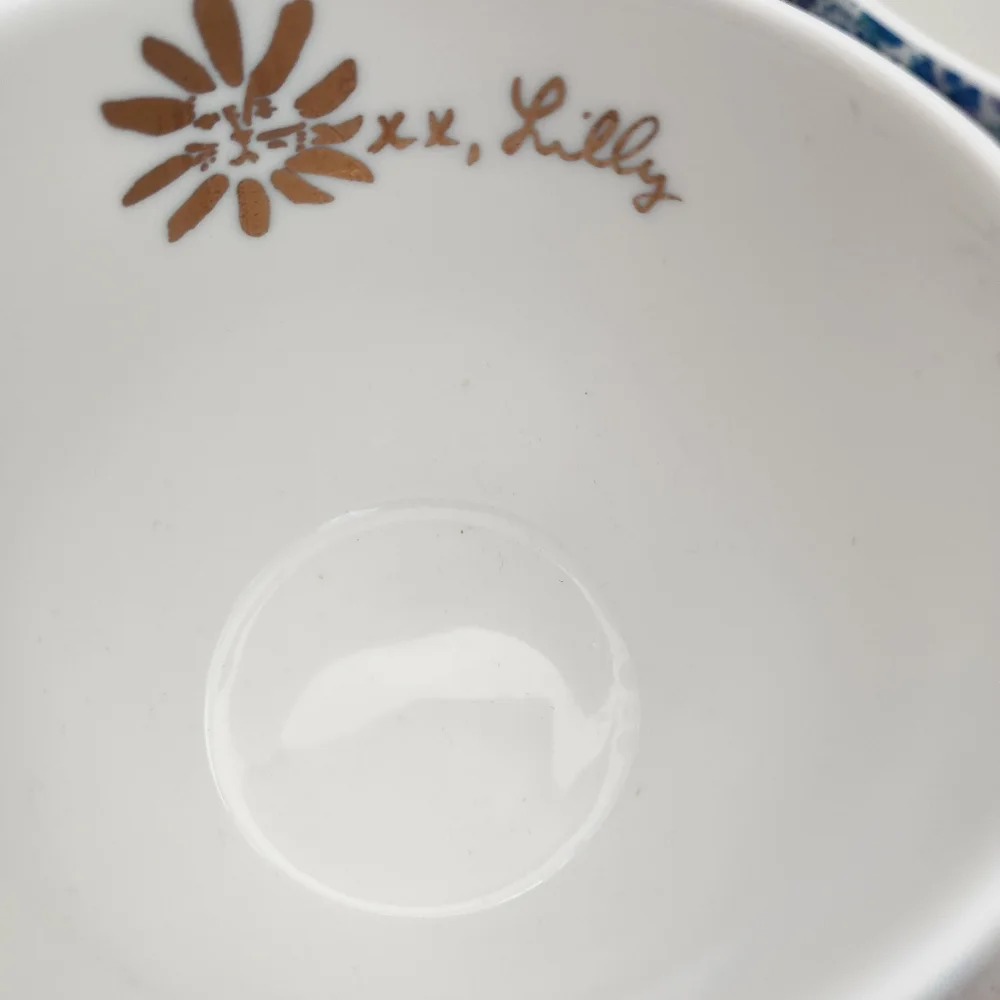 Lily Pulitzer Lion High Maintenance Blue Floral Mug Set - Picture 5 of 5